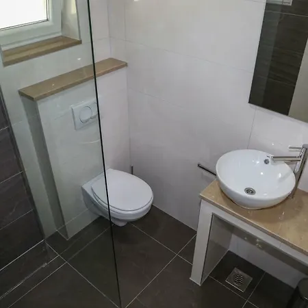 Paradise Hvar 公寓 *