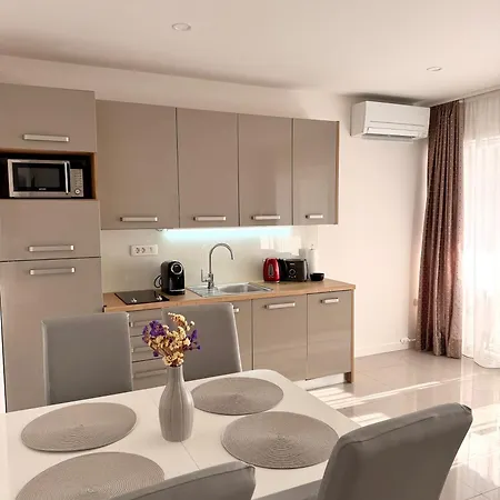 Paradise Hvar Apartman *